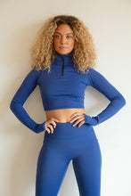 Load image into Gallery viewer, Long Sleeve Half Zip Thumb Hole Crop Sport Top
