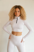 Load image into Gallery viewer, Long Sleeve Half Zip Thumb Hole Crop Sport Top
