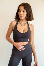 Load image into Gallery viewer, Seamless Halter Crop Top Sport Bra Activewear
