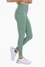 Load image into Gallery viewer, Green -Adjustable Bungee Waist Hiking Leggings
